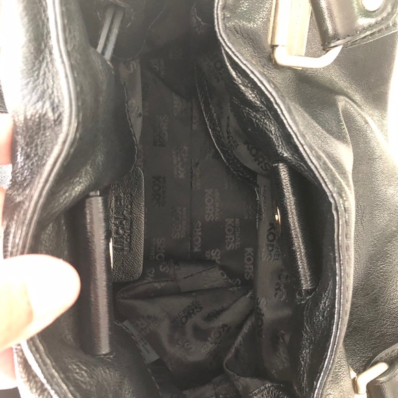 💥💥💥Host pick 💥💥💥Beautiful Authentic Michael Kors Rehearsal Satchel - Picture 11 of 16